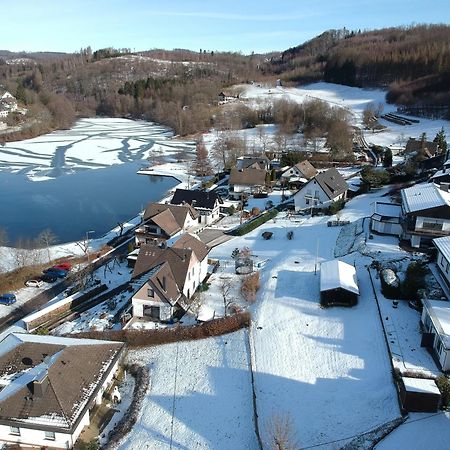 Exklusive Ferienwohnung 'Agger-Blick' mit großer Seeblick-Terrasse&Sauna Gummersbach Exterior foto